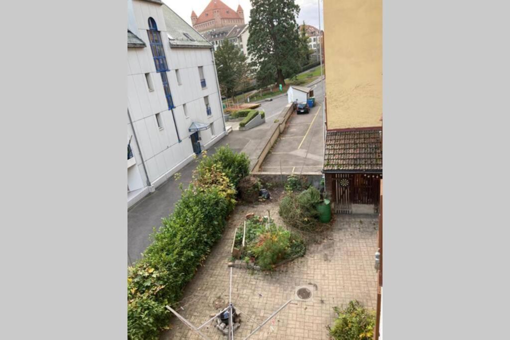 Parking & Appartement 2 Pieces Sans Traffic Lozan Dış mekan fotoğraf